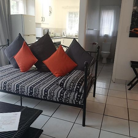 Sunshine Self Catering Mbombela Exterior foto