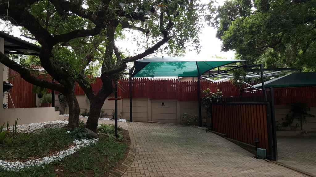 Sunshine Self Catering Apartamento Mbombela Exterior foto