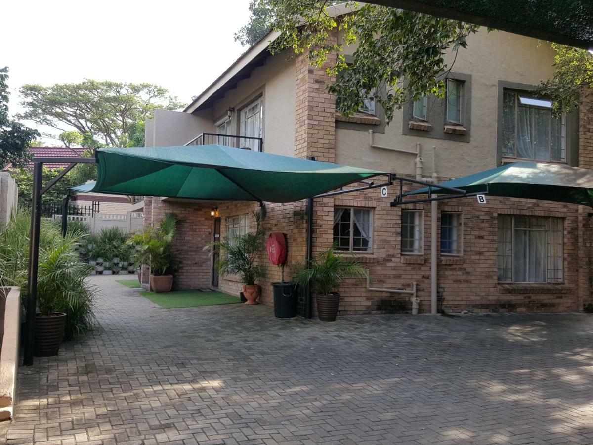 Sunshine Self Catering Apartamento Mbombela Exterior foto