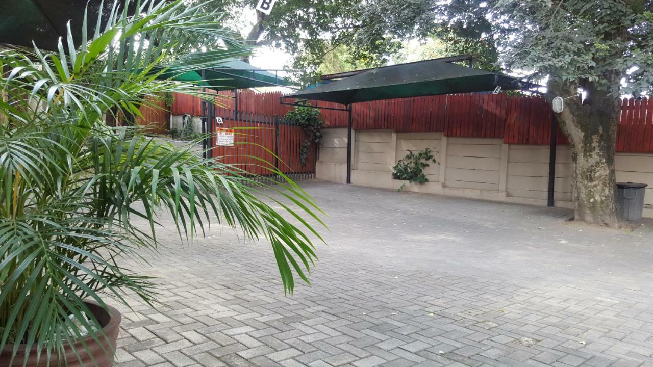 Sunshine Self Catering Apartamento Mbombela Exterior foto